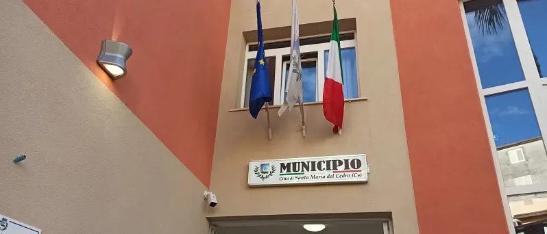 Vetere all’opposizione: «Mai per uso personale, è un mezzo di servizio per l’Ente»