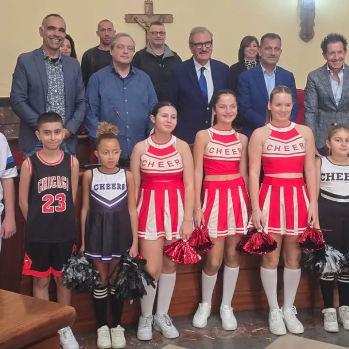 Vibo, arriva la “Partita dei sindaci”: sport e solidarietà nell’incontro\u00A0di calcio che vedrà protagonisti gli amministratori comunali\n