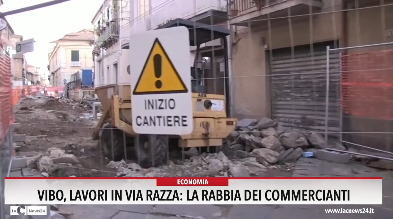 Vibo, lavori in via Razza: la rabbia dei commercianti