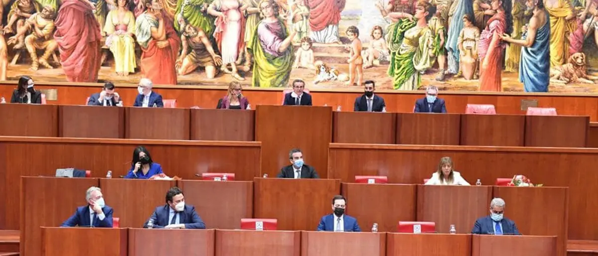 Occhiuto bis in Calabria, martedì la prima seduta del Consiglio: all’opposizione pochi ma buoni (e senza alibi)\n