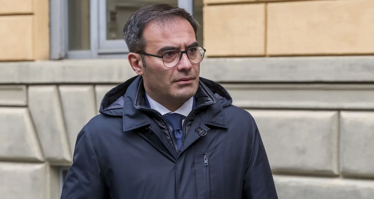 «Invece che alla moschea pensi a come migliorare i servizi per gli studenti», Sasso (Lega) risponde al rettore di Catanzaro