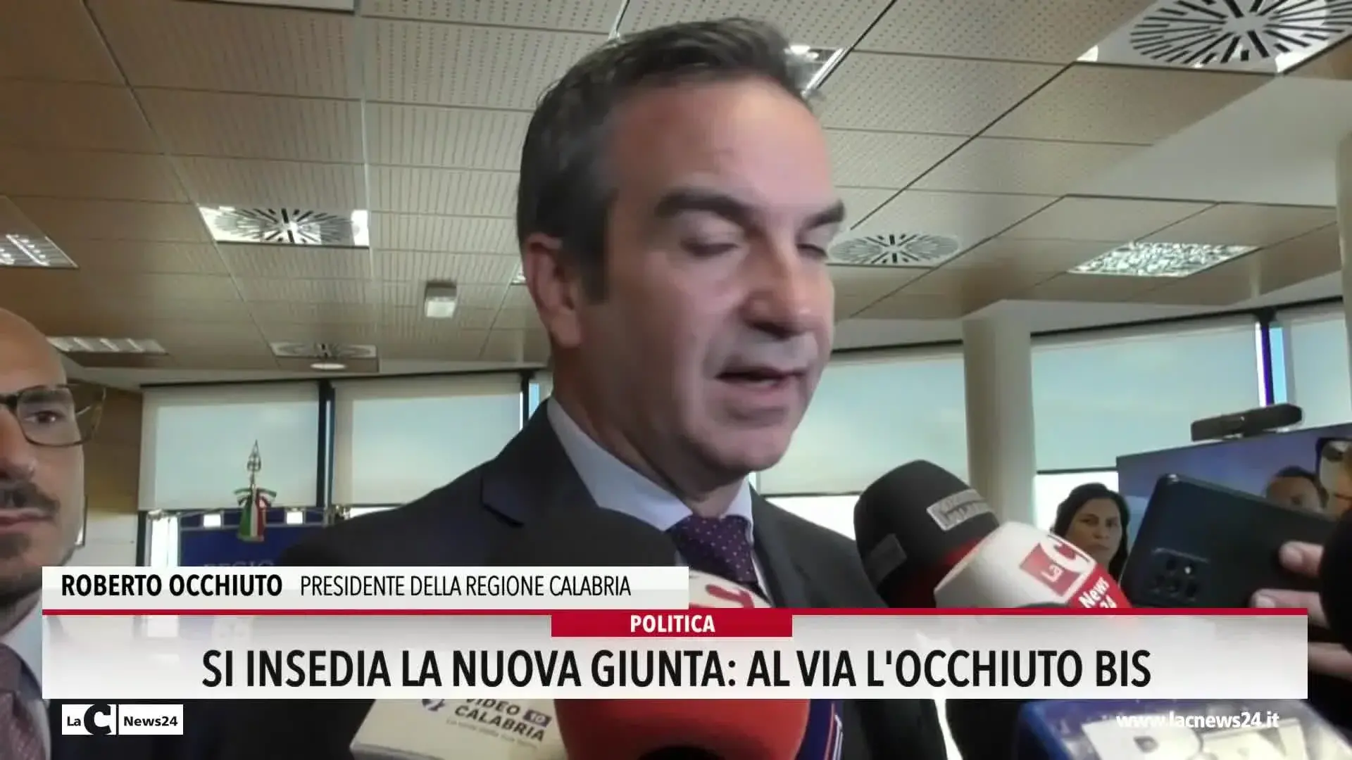 Si insedia la nuova giunta, al via l'Occhiuto bis