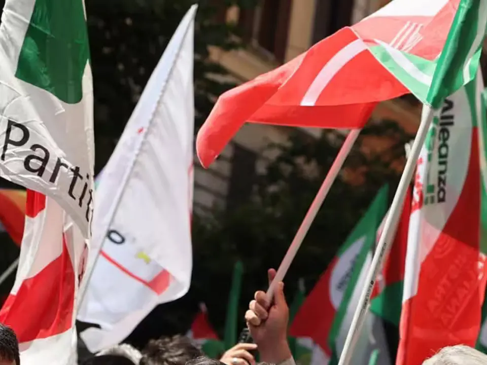 Crotone, a sinistra ribolle il sangue. Si dimette la segretaria del circolo Pd, in AVS il regionale “affianca” il provinciale