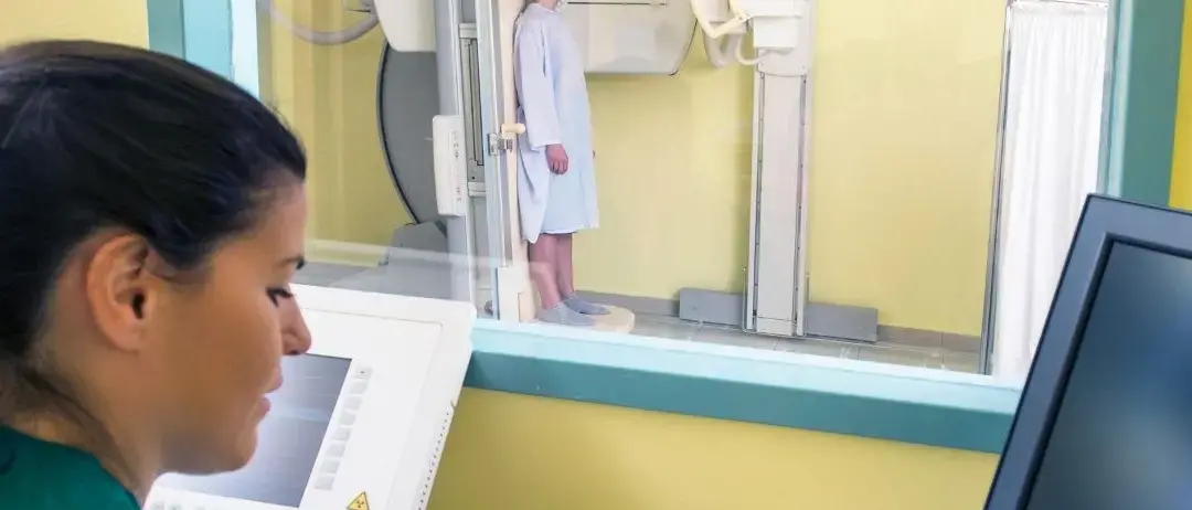 Liste d’attesa infinite, in Calabria un cittadino su 10 rinuncia a curarsi: la sanità pubblica non basta più\n