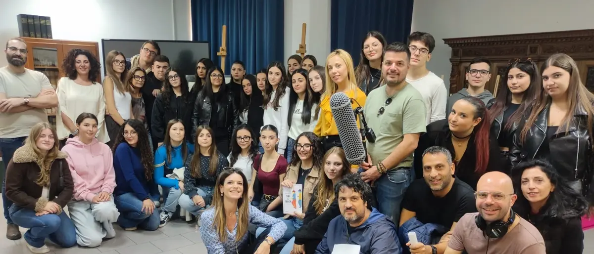 Gli studenti del liceo Gullì di Reggio\u00A0girano\u00A0il\u00A0cortometraggio ispirato a “Tibi e Tascia” di Saverio Strati\n
