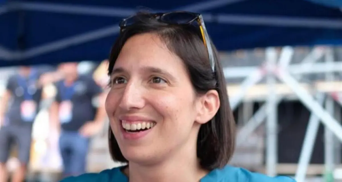 Schlein attacca la maggioranza: «Gigantesco conflitto d’interessi sulla sanità privata»\n