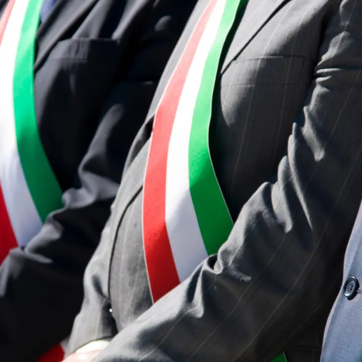 Un’onda di giovani under 40 irrompe nell’arena politica calabrese\n