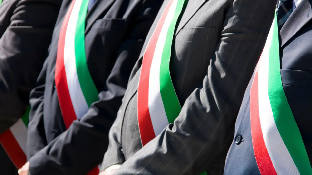 Un’onda di giovani under 40 irrompe nell’arena politica calabrese\n