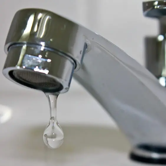 Sorical comunica che il 5 marzo mancherà l’acqua in 21 comuni. Cosa succederà a Cosenza\n