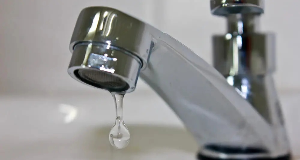 Sorical comunica che il 5 marzo mancherà l’acqua in 21 comuni. Cosa succederà a Cosenza\n