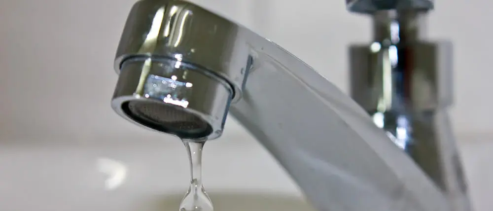 Sorical comunica che il 5 marzo mancherà l’acqua in 21 comuni. Cosa succederà a Cosenza\n