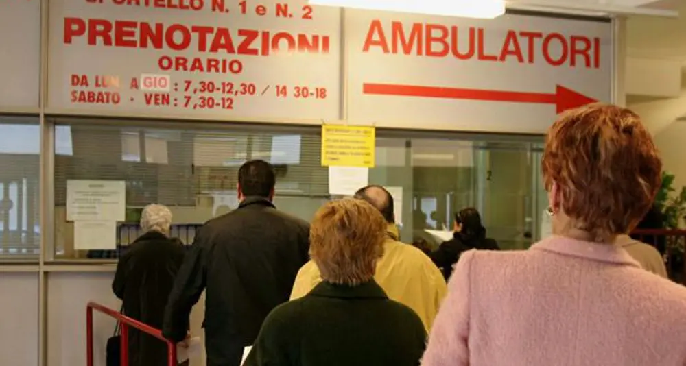 Liste d'attesa nella sanità pubblica, un calabrese su dieci rinuncia alle cure