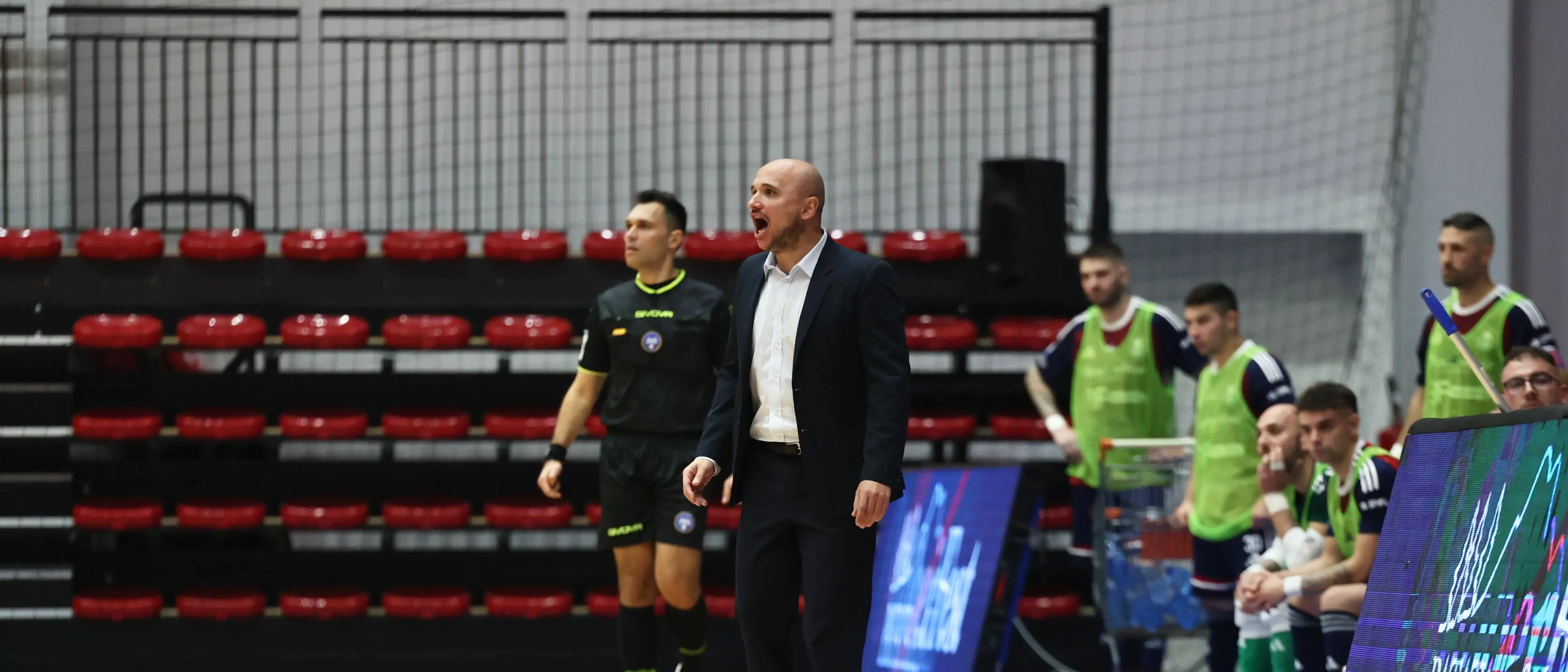 Pirossigeno Cosenza-Napoli 4-4, Paniccia: «Dal punto di vista sportivo un grande punto»\n