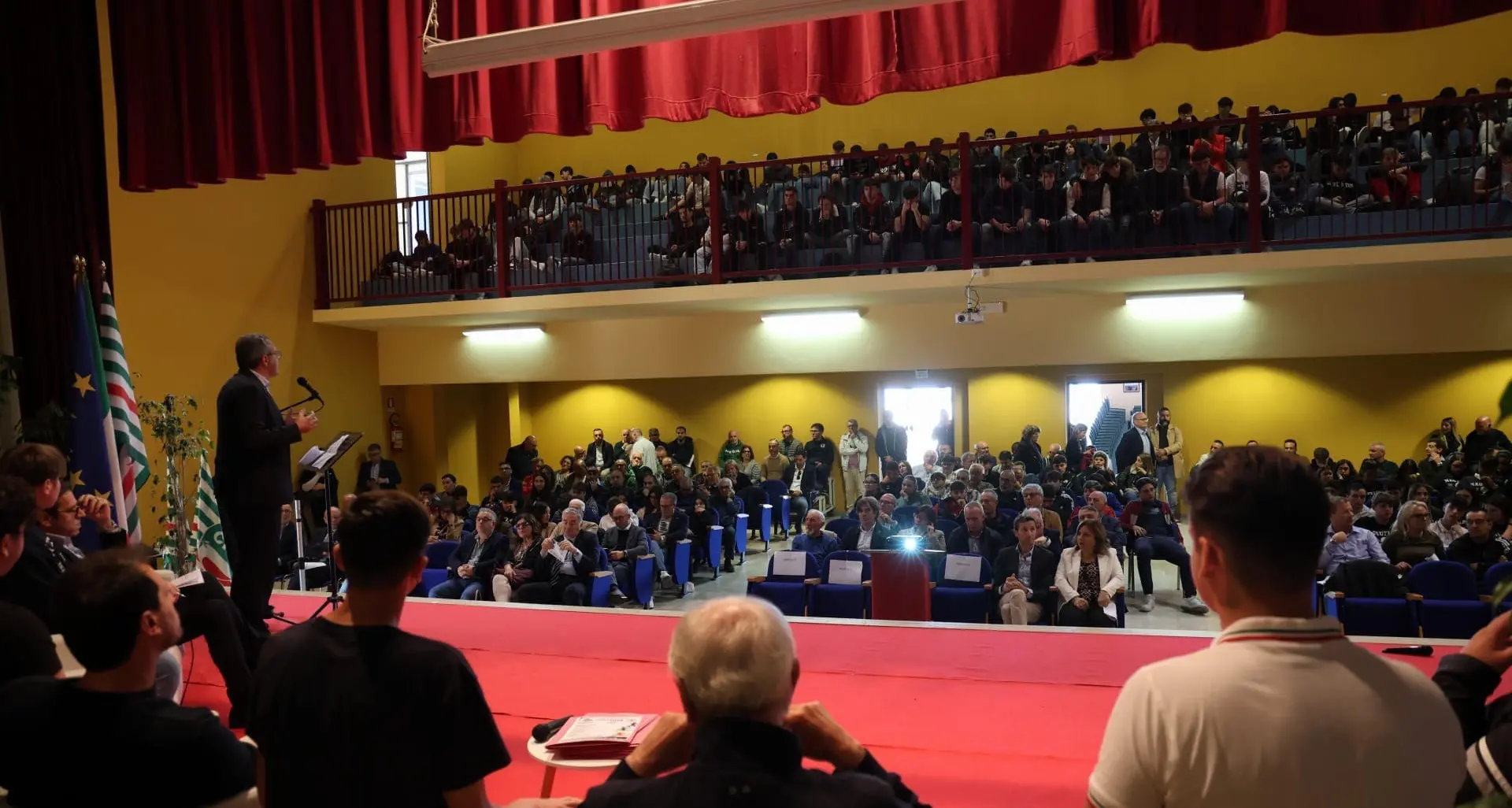 La Maratona della Pace fa tappa al Nautico di Pizzo, il messaggio della Cisl:\u00A0«Vogliamo tessere fili di armonia»\n