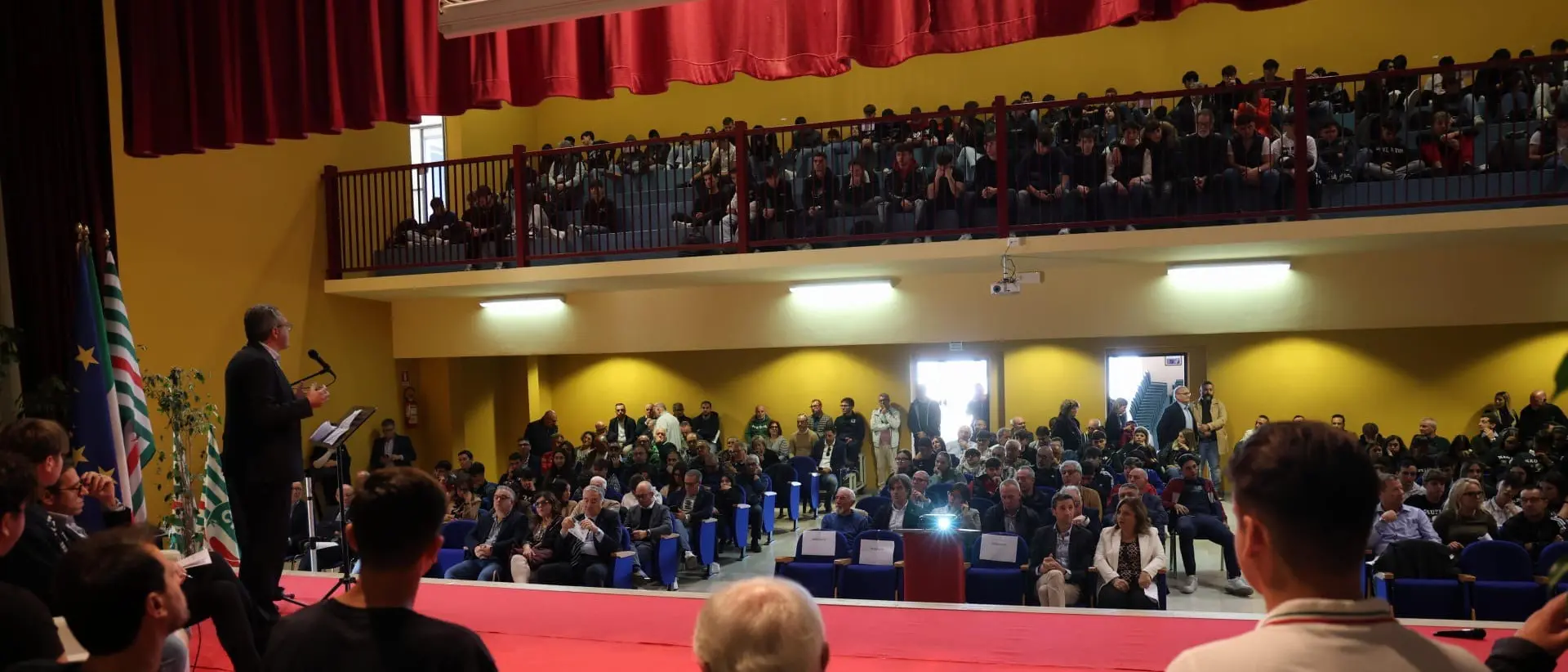 La Maratona della Pace fa tappa al Nautico di Pizzo, il messaggio della Cisl:\u00A0«Vogliamo tessere fili di armonia»\n