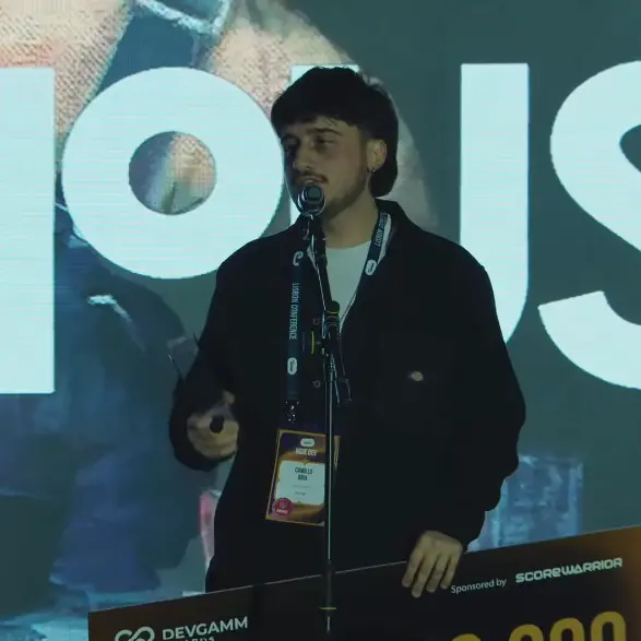I videogames parlano cosentino: Camillo Bria ritira il premio “Developers’ choice”\u00A0ai DevGAMM di Lisbona