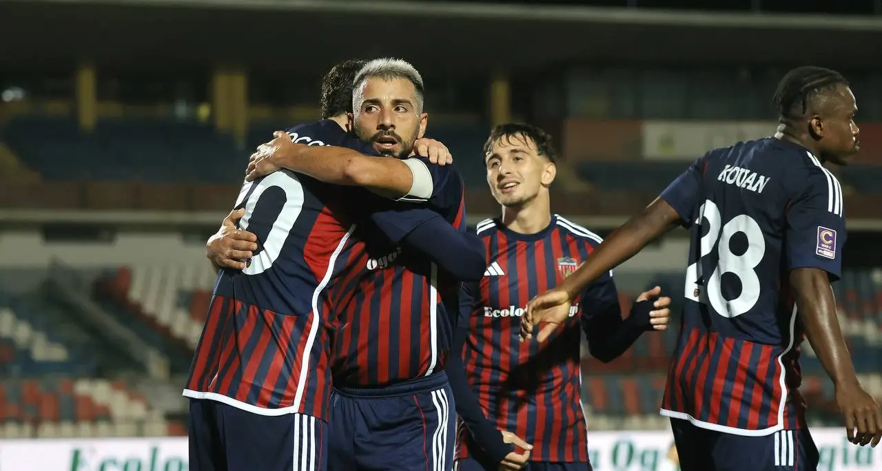 Cosenza a tutto gas verso la cima della classifica: nulla è impossibile