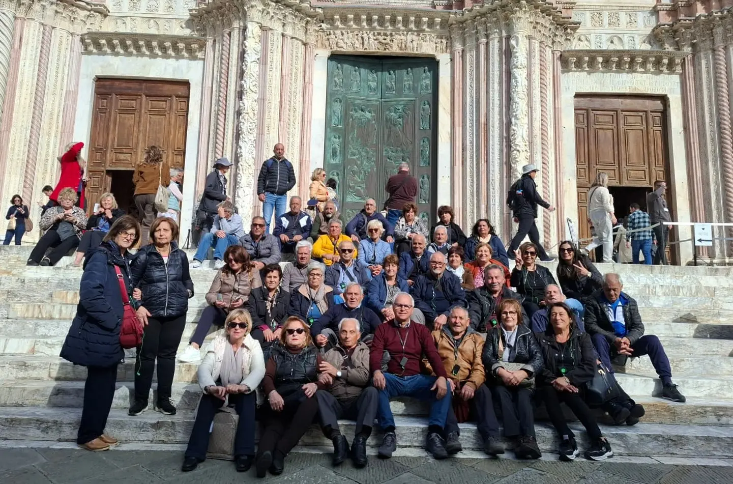 San Costantino Calabro, successo per la tradizionale gita degli anziani promossa dal Comune\n
