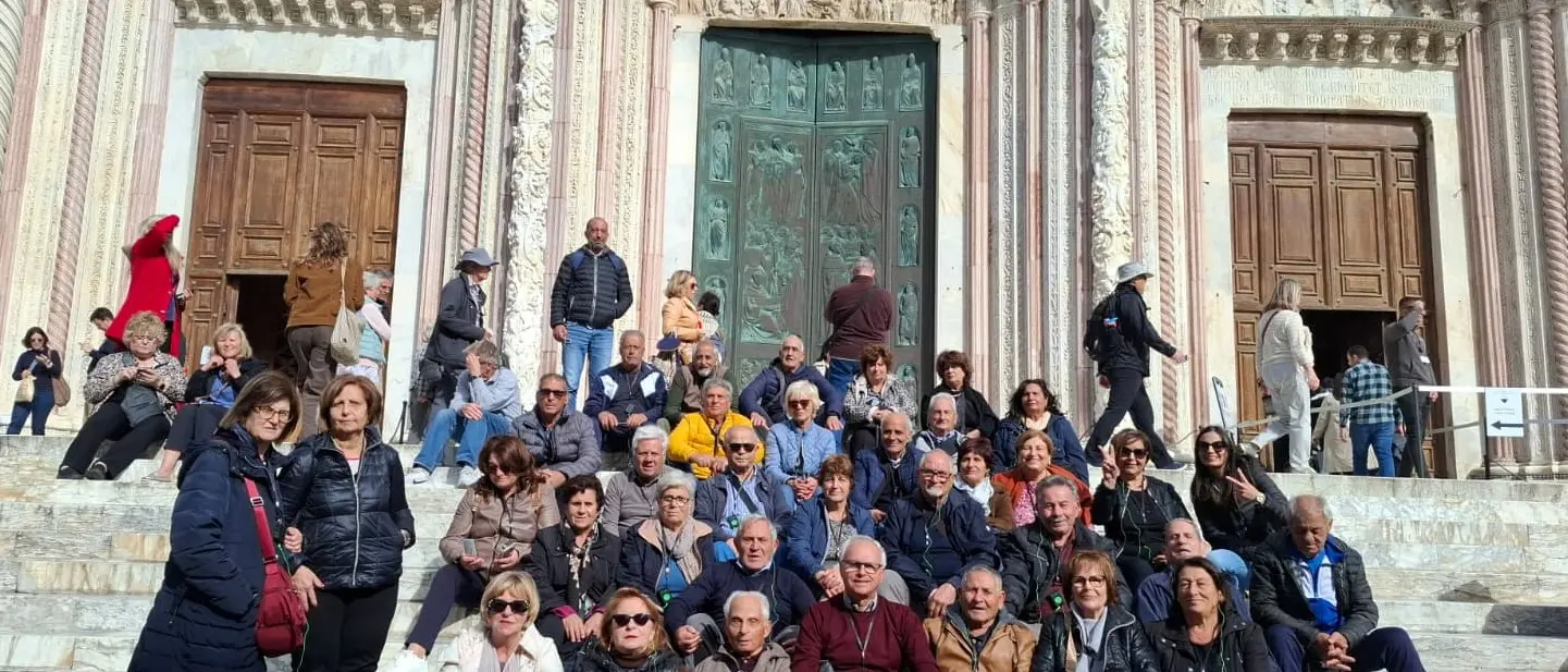 San Costantino Calabro, successo per la tradizionale gita degli anziani promossa dal Comune\n