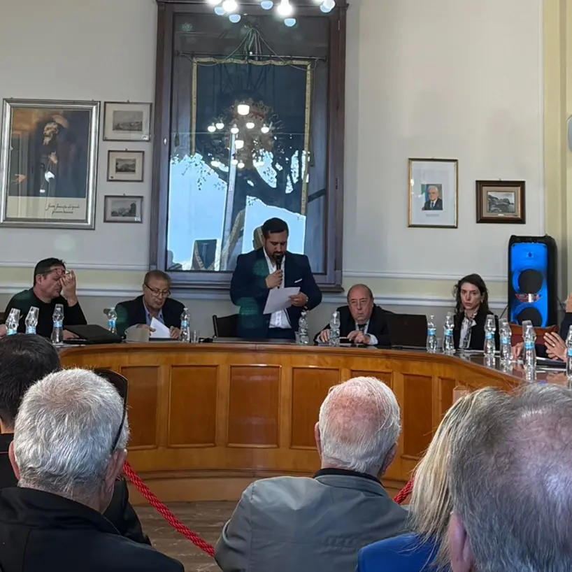 Scilla, Consiglio comunale aperto su impianto Edison: «Valuteremo con rigore»