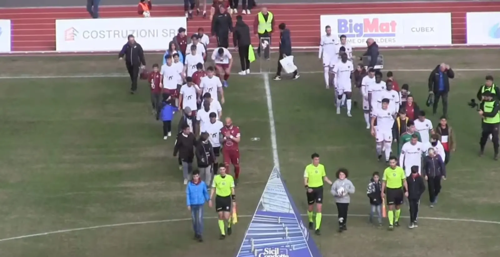 Reggina, pari e rimpianti ad Acireale: al “Tupparello” finisce 1-1\n