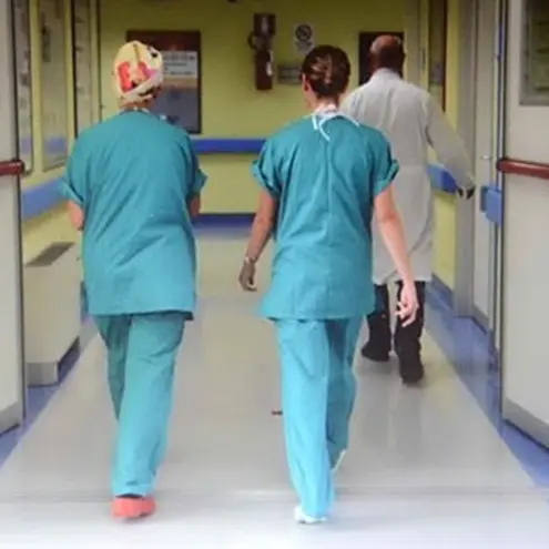 Infermieri, straordinari detassati…\u00A0anzi no. L’Asp di Cosenza chiede la restituzione e il Nursind insorge: «Ennesimo attacco»\n