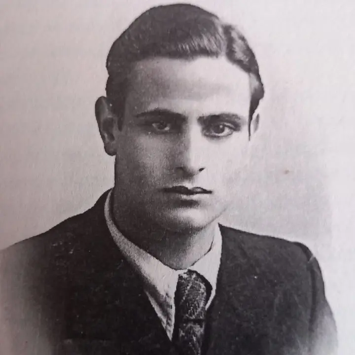 Una chanson de geste nella fogna: la Parigi di Pietro Lazzaro\n