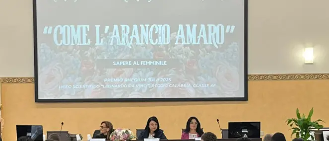 Reggio,\u00A0 al “Da Vinci” la scrittrice Palminteri presenta “Come l’arancio amaro”\n