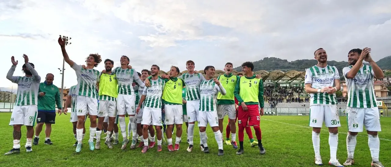 Serie D: la Vigor Lamezia ritorna al successo casalingo dopo due mesi. Mancini: «Encomiabile la dedizione e la voglia dei ragazzi».\n