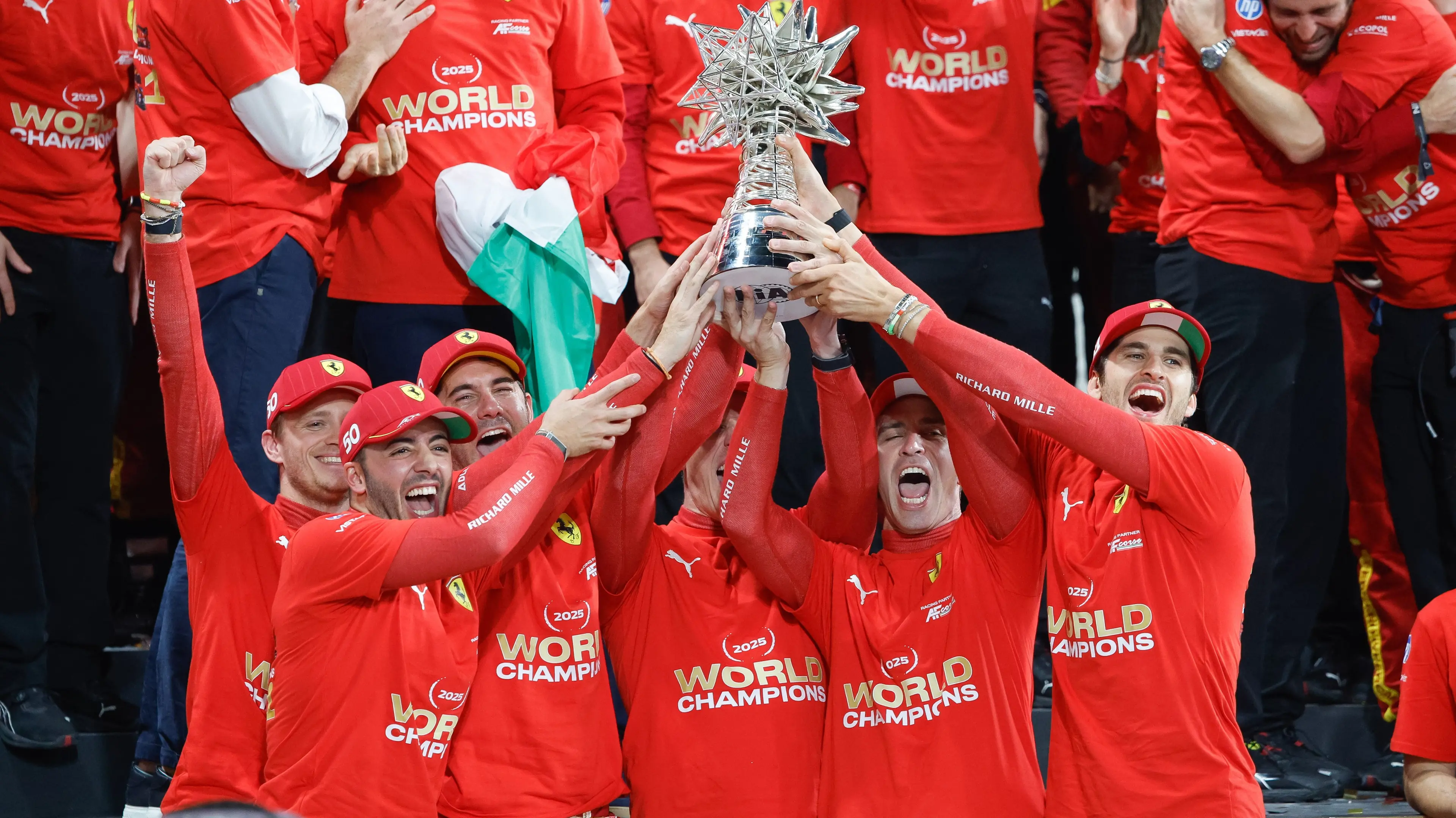 La Ferrari trionfa nell’Endurance, anche il calabrese\u00A0Antonio Fuoco sul podio mondiale\n