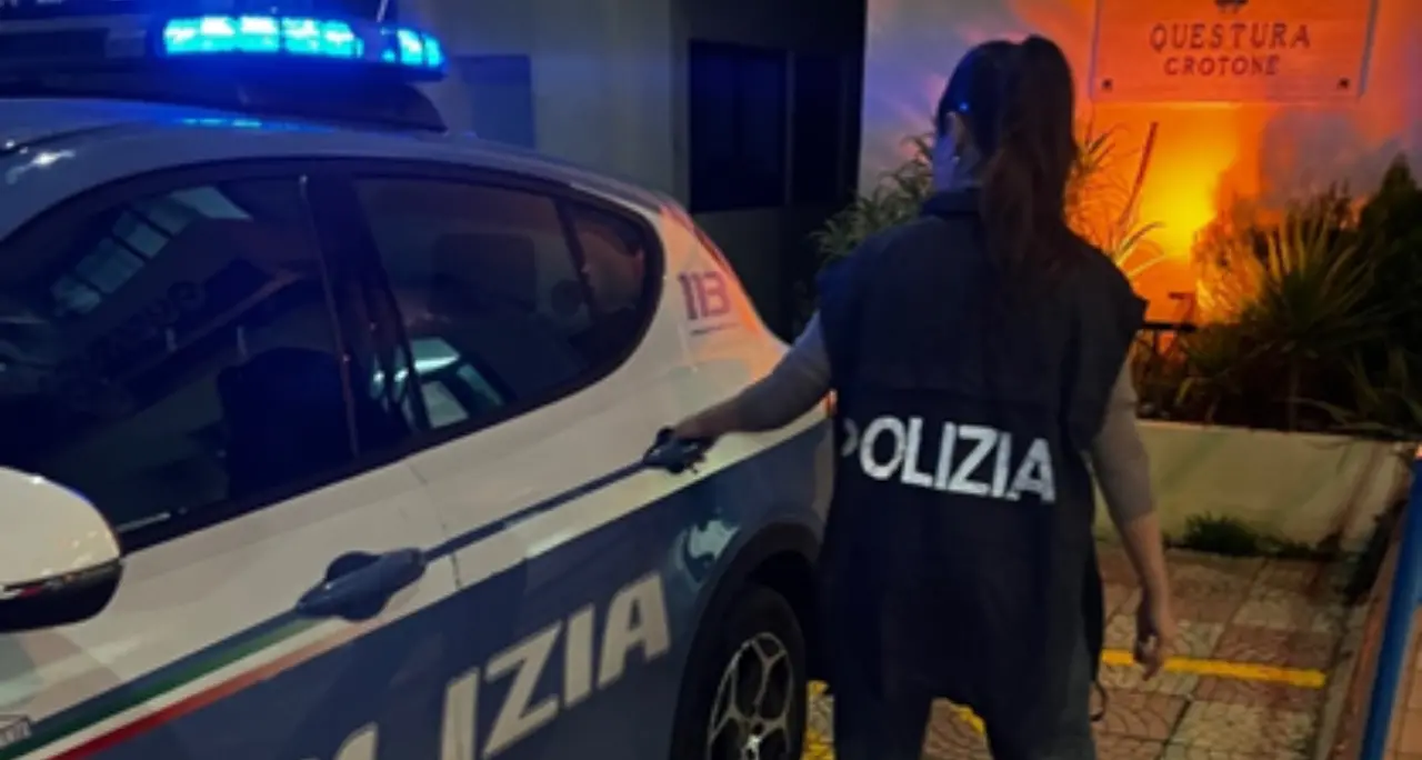Aveva in auto 3,6 chili di hashish la vittima della sparatoria di Crotone, ricercato l’autore del tentato omicidio\n\n\n