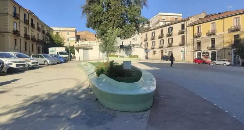 Cosenza, Comitato Piazza Riforma: «Ecco le nostre richieste per la riqualificazione del quartiere»\n