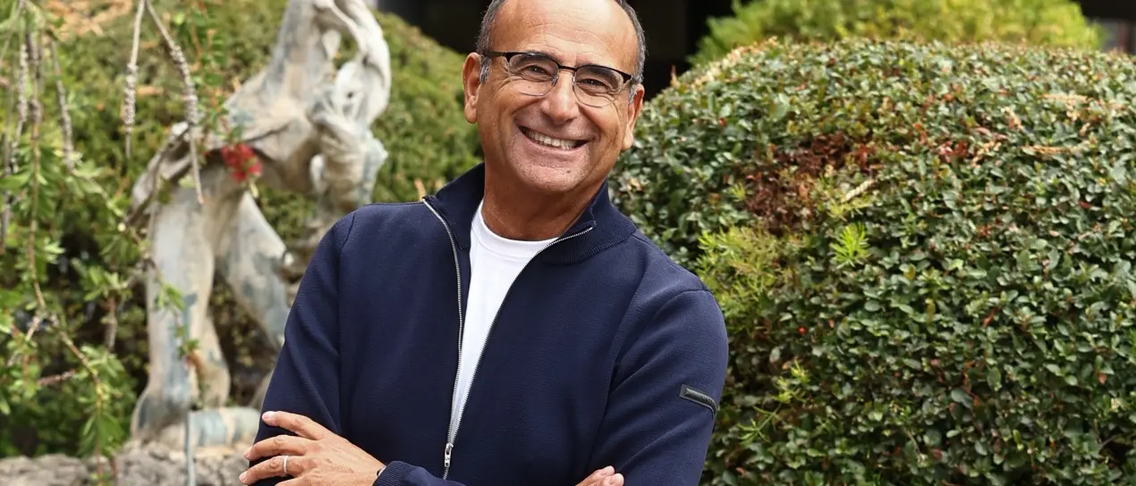 Sanremo 2026, Carlo Conti anticipa i tempi e alza la posta: «I Big? Forse non saranno 26 ma 28»\n