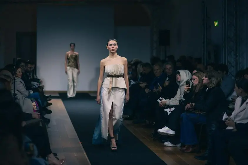 Catanzaro, al Politeama la sfilata con le creazioni realizzate degli studenti dell’Accademia di belle arti\n