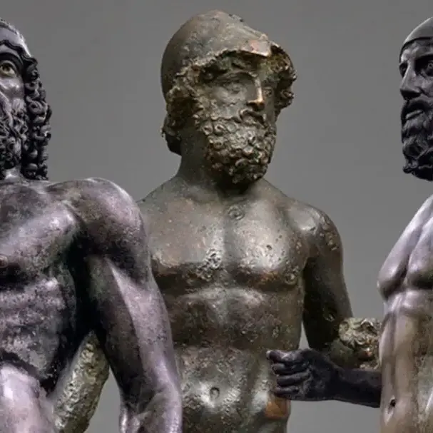 Bronzi di Riace, nuove prove dai fondali: uno studio multidisciplinare rilancia l’ipotesi siciliana