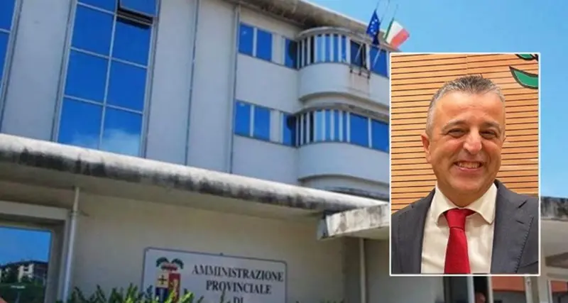 Zambrone, sei firme per far cadere L’Andolina: un anno fa Giannini lo salvò, ora sarebbe tra i dimissionari\n