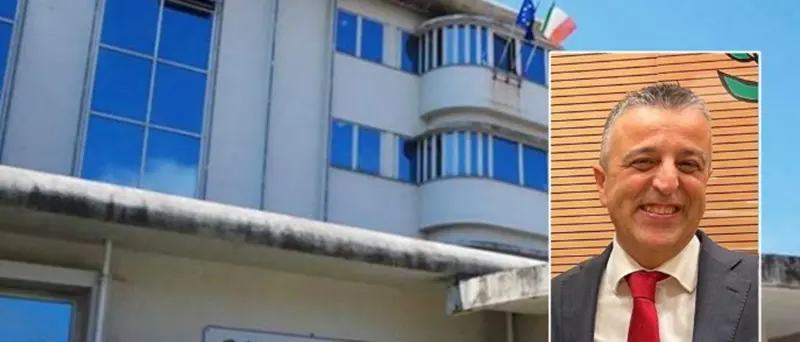 Zambrone, sei firme per far cadere L’Andolina: un anno fa Giannini lo salvò, ora sarebbe tra i dimissionari\n