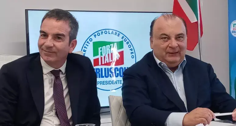 Regionali, Occhiuto spinge Cirielli:\u00A0«Vinceremo perché calabresi e campani non si fanno prendere in giro dal M5S»\n