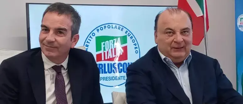 Regionali, Occhiuto spinge Cirielli:\u00A0«Vinceremo perché calabresi e campani non si fanno prendere in giro dal M5S»\n