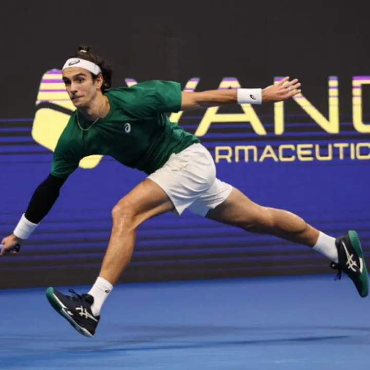 Continua la maledizione delle finali per Lorenzo Musetti: a Hong Kong l’azzurro non supera l’esame Bublik\n