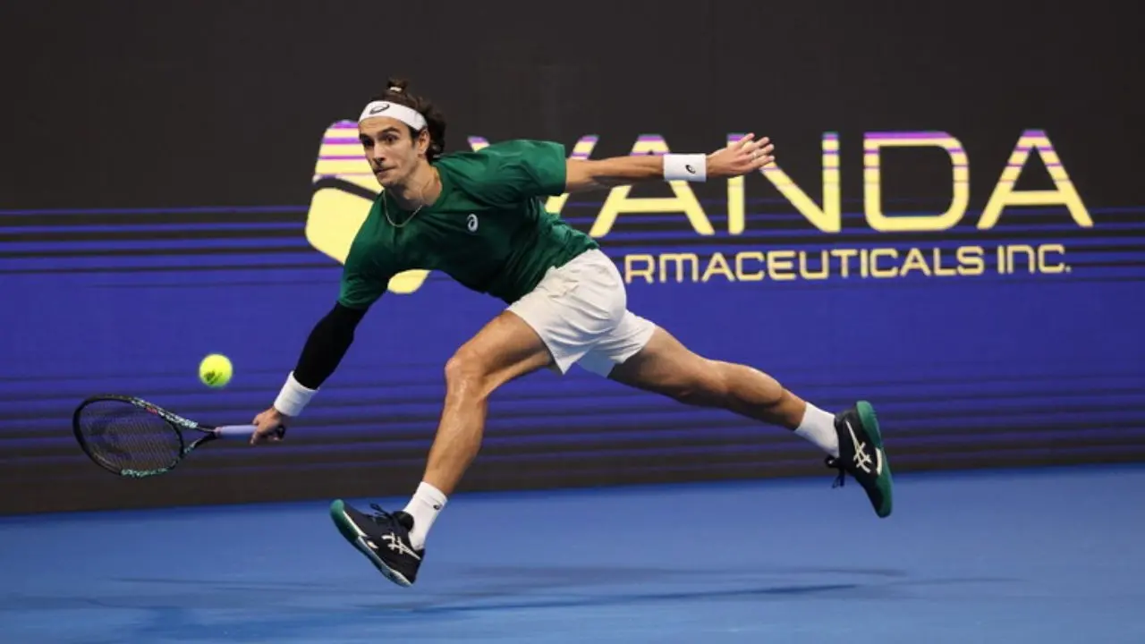 Tennis, Musetti sconfitto all’esordio alle Atp Finals: Fritz vince in due set\n