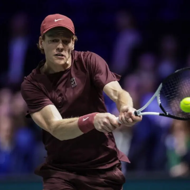 Tennis, Sinner esordio vincente alle Atp Finals: battuto Auger-Aliassime\n