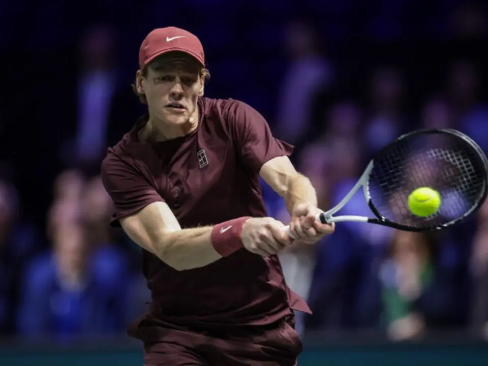 Tennis, Sinner esordio vincente alle Atp Finals: battuto Auger-Aliassime