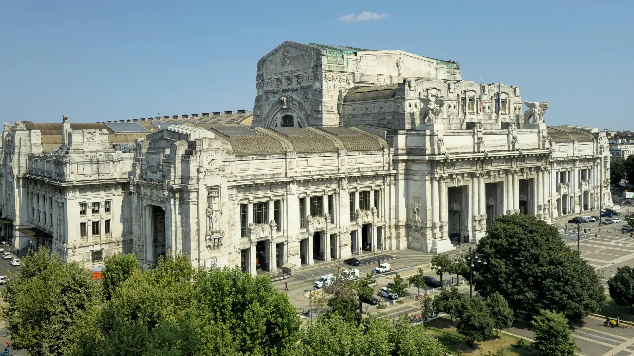 Aggredisce un ebreo americano in stazione a Milano: arrestato 25enne pakistano
