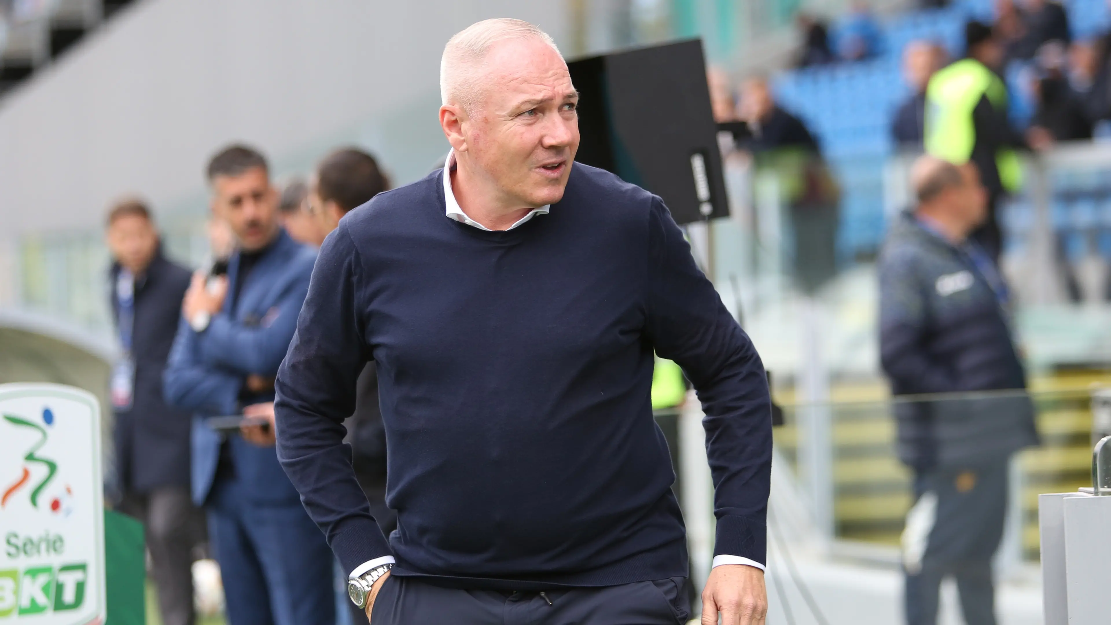 Massimiliano Alvini coach of Frosinone Calcio is in action during the 12th day of the Serie BKT Championship between Frosinone Calcio vs Modena F.C. , 7 November 2025 at the Benito Stirpe Stadium, Frosinone Italy.