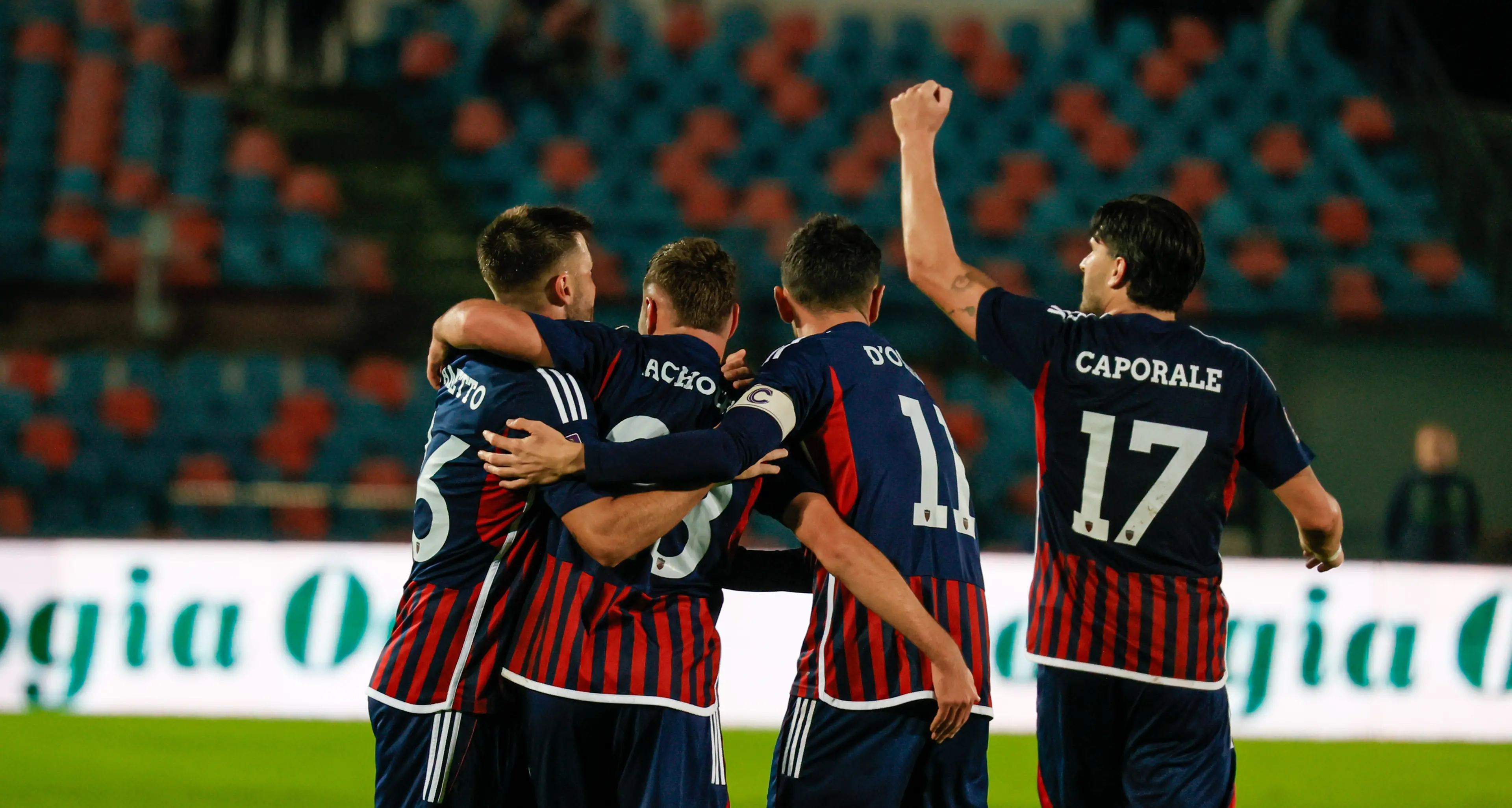 Cosenza “alla Inter”: gol e spettacolo, miglior attacco nei professionisti 