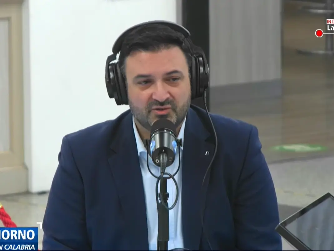 Pd Cosenza, Lettieri sfiducia dietro l'angolo. Mozione pronta, assemblea rinviata