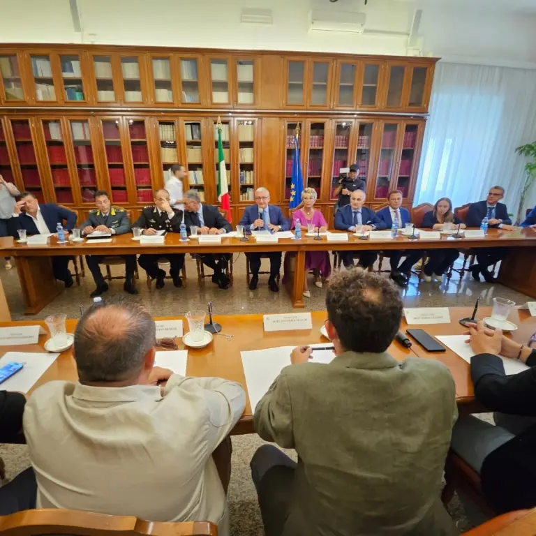 Controlli antimafia\u00A0sui lavori di ammodernamento della Ss 106, firmato a Catanzaro il Protocollo di legalità\n