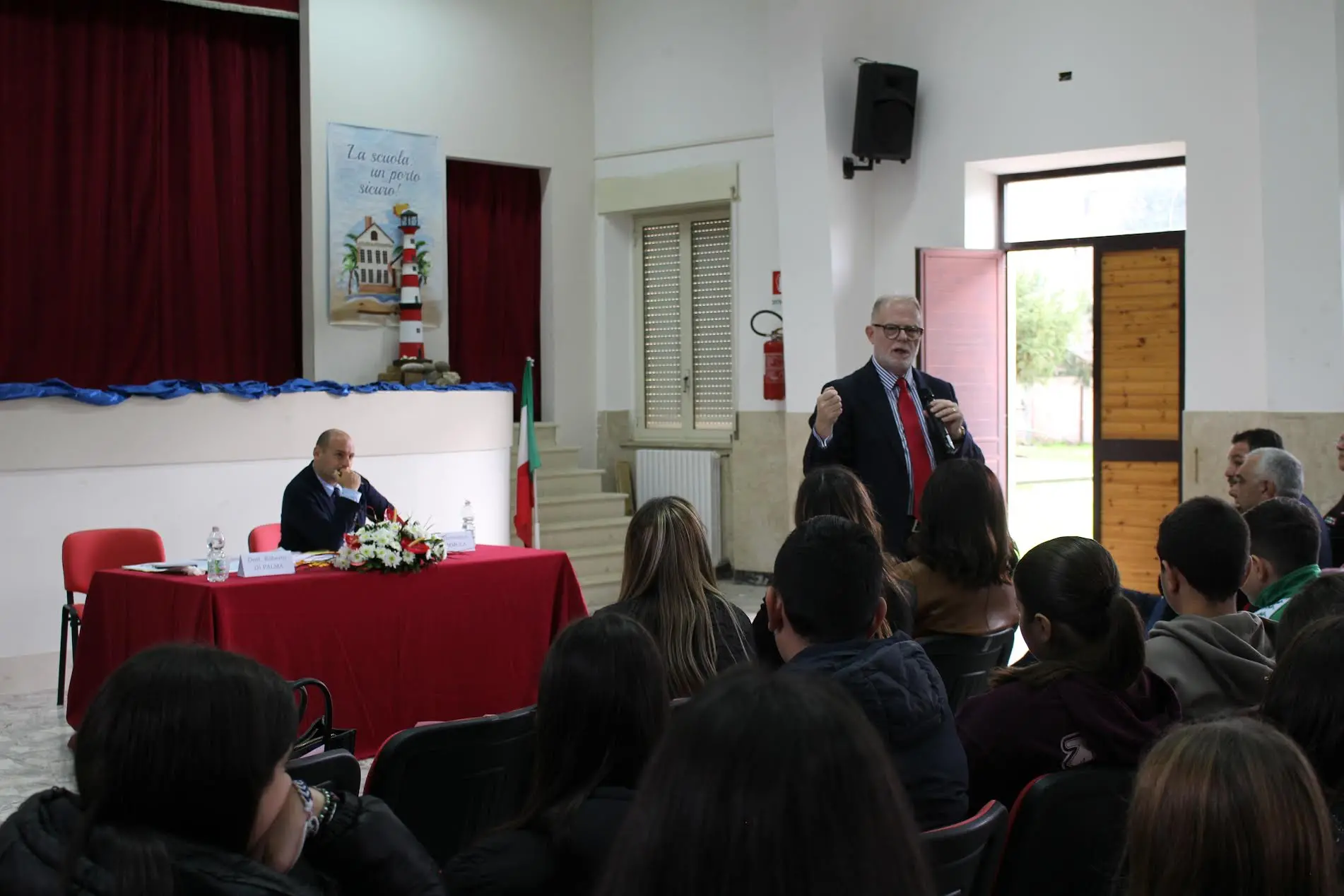 Oppido, gli studenti hanno incontrato il procuratore Di Palma per discutere di educazione civica\n