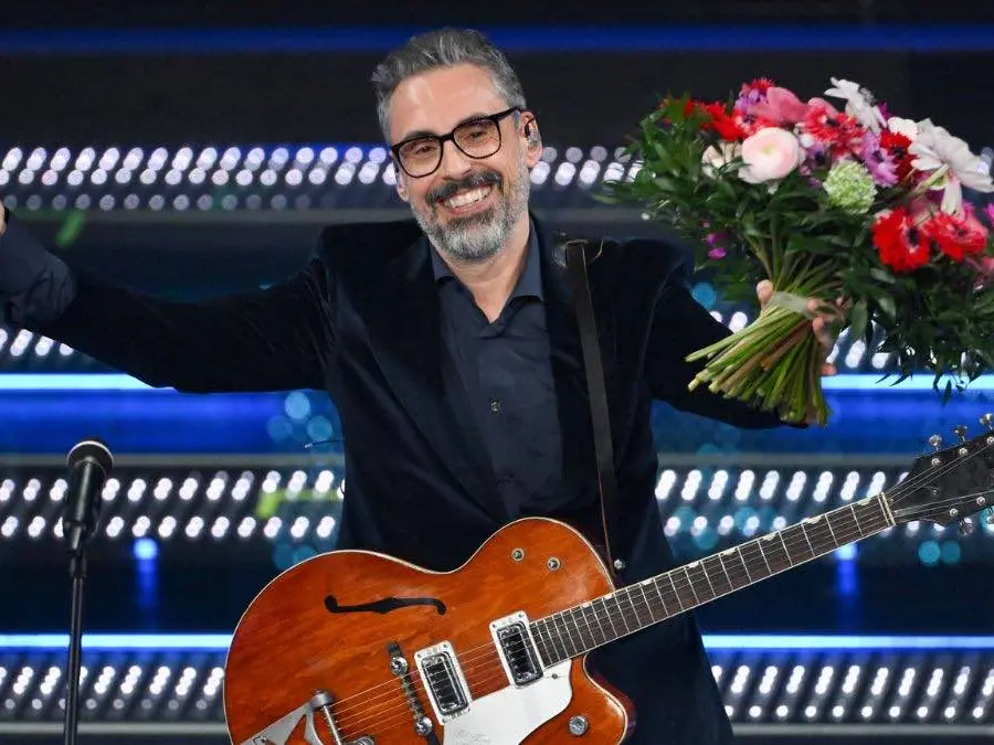 Capodanno a Cosenza con Dario Brunori all’insegna della beneficenza